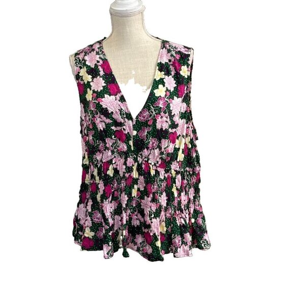 sofia by sofia vergara Tops - NWT Sofia Jeans by Sofia Vergara Smocked Peplum Top. Size XXL (20)
